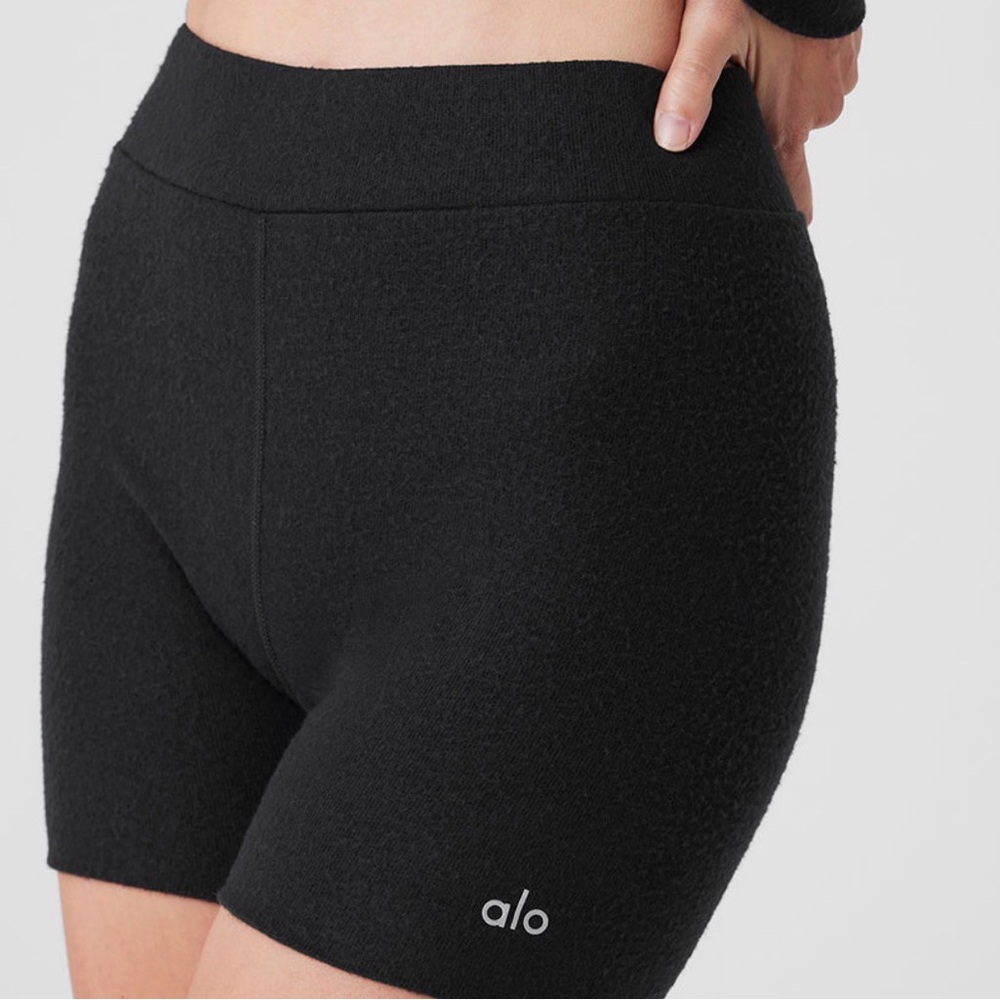 Alolux High- Waist Me Time Short